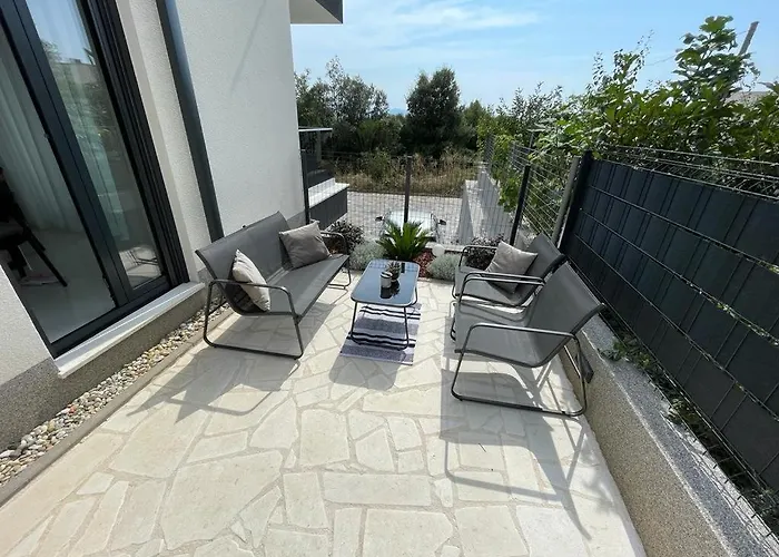 Solis Apartment
